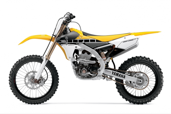 Yamaha-Celebrates-60th-Anniversary-At-2015-Unadilla-MX-600x399