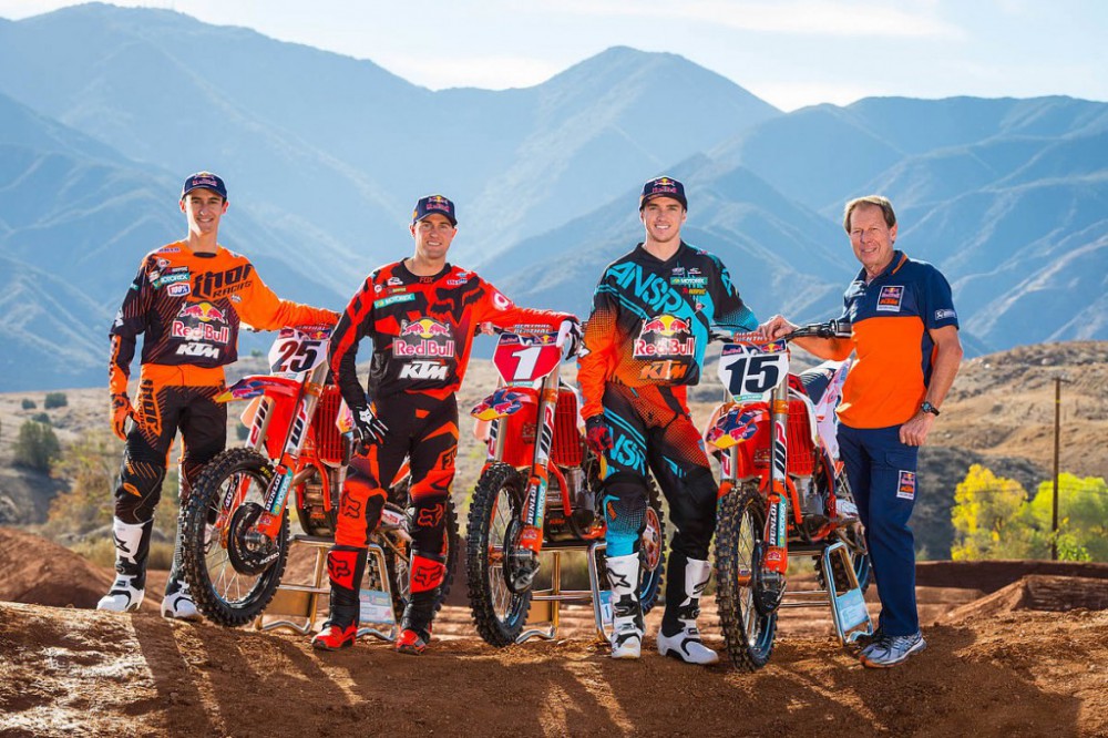 132393_Marvin-Musquin_-Ryan-Dungey_-Dean-Wilson-_-Roger-De-Coster-KTM-450-SX-F-2015-1024x682